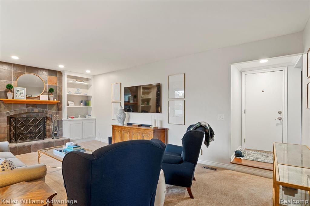 45735 SHEFFIELD Drive, Novi, MI — Photo 17