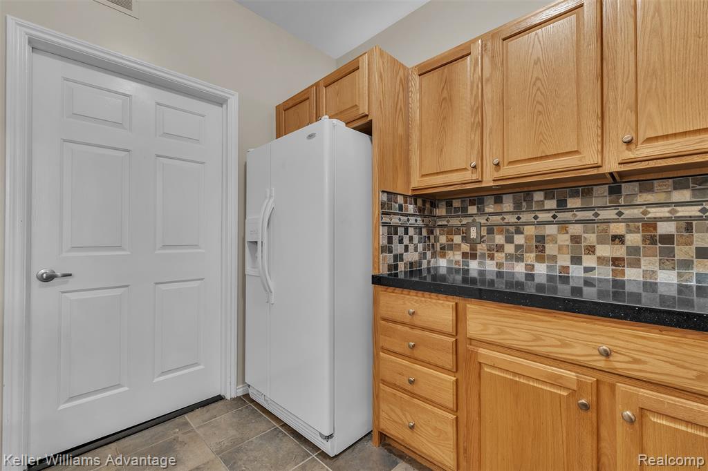 276 Constitution Street, Canton, MI 48188 — Photo 10