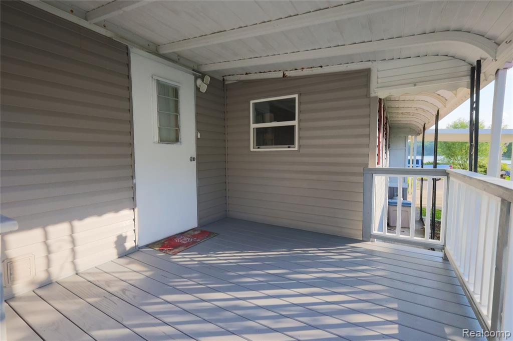 92 Carnberry Beach Blvd, White Lake, MI — Photo 10