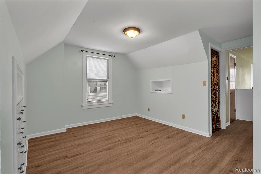 534 E CAMBOURNE Street, Ferndale, MI 48220 — Photo 21