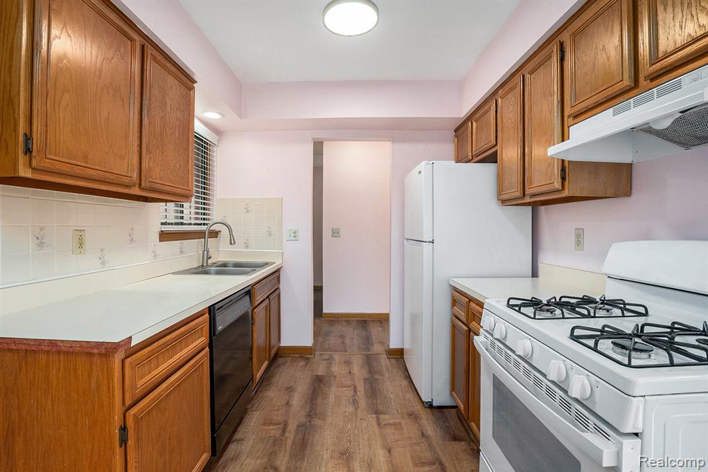 5434 Bowden Court, Warren, MI 48091 — Photo 9