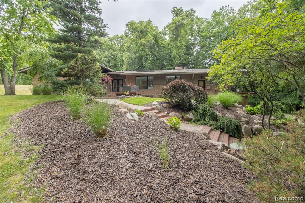 30795 Adair Court, Franklin, MI 48025 — Photo 47