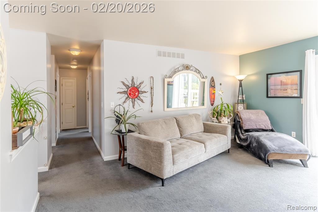 2430 Hickory Circle Drive, Howell, MI 48855 — Photo 4