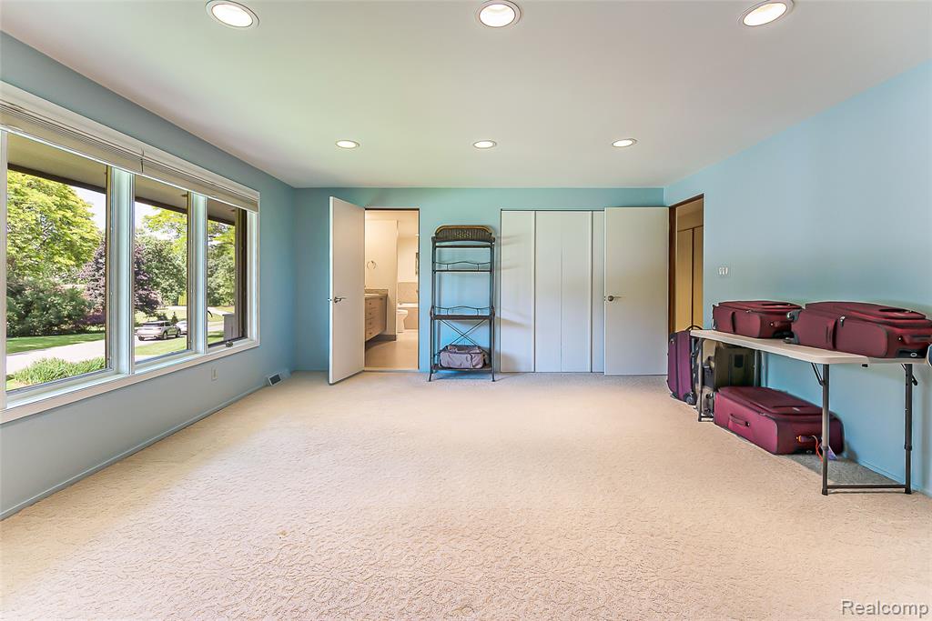 581 Woodway Court, Bloomfield Hills, MI 48302 — Photo 28