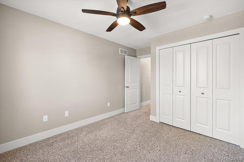 4253 Mandalay Avenue, Royal Oak, MI 48073 — Photo 31