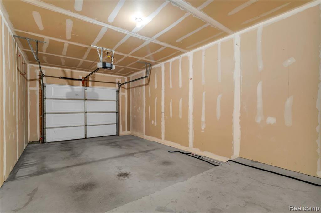 51641 Hale Lane, Chesterfield, MI — Photo 27