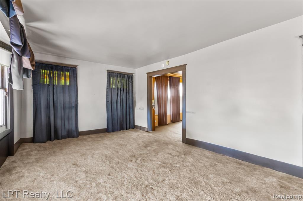 4037 Bewick Street, Detroit, MI 48214 — Photo 13