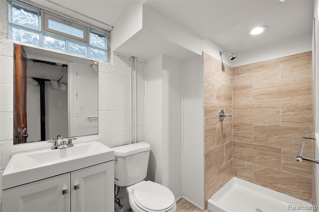 922 McLean Avenue, Royal Oak, MI 48067 — Photo 26