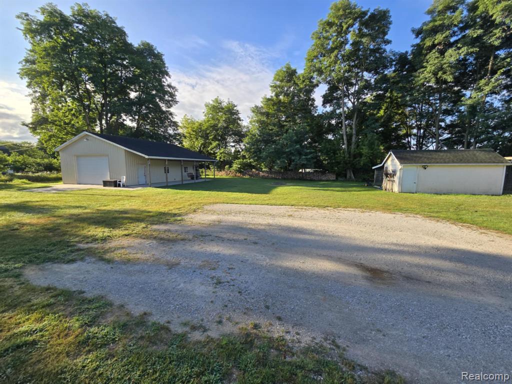 7647 Kitchen Road, Wales, MI — Photo 10