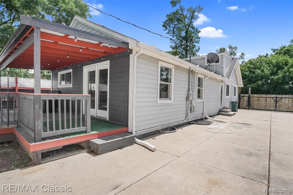 525 E Lewiston Avenue, Ferndale, MI 48220 — Photo 33