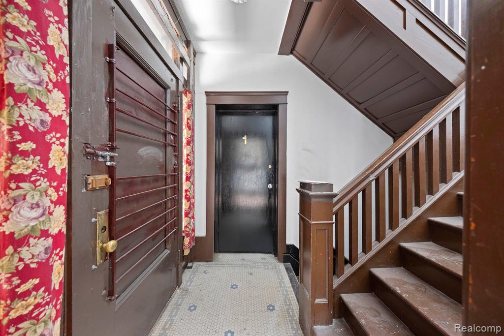 7334 WILDEMERE Street, Detroit, MI 48206 — Photo 5