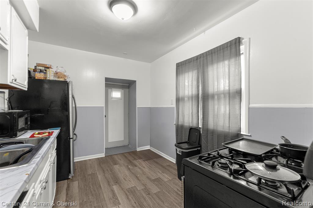 8086 Chalmers Avenue, Warren, MI 48089 — Photo 12