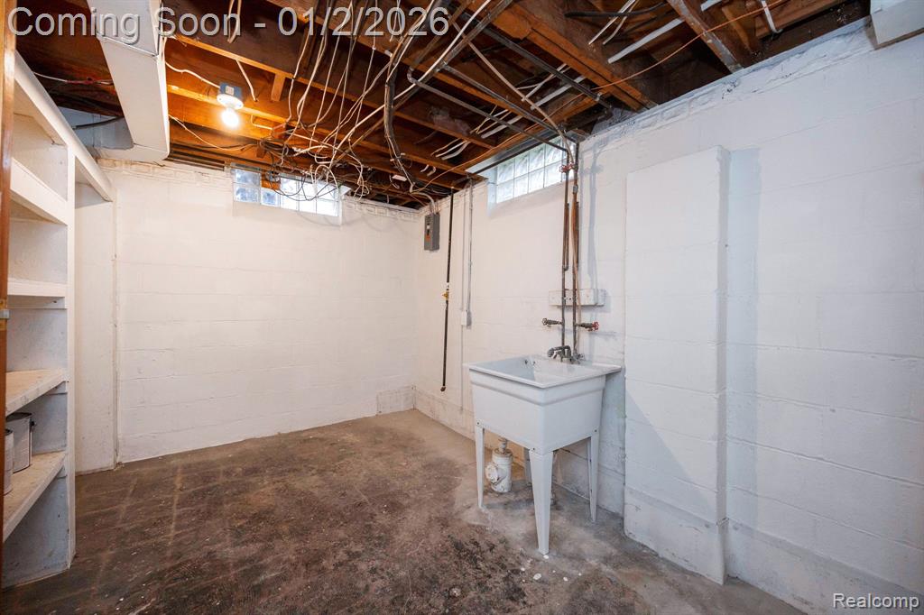 6731 Robinson Avenue, Allen Park, MI 48101 — Photo 34