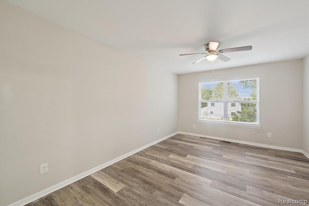 816 Nelsons Ridge Drive, Howell, MI 48843 — Photo 17