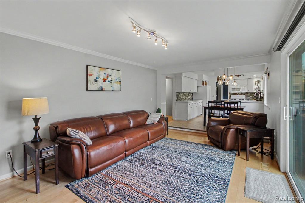 2964 Walmsley Circle Drive, Lake Orion, MI — Photo 9