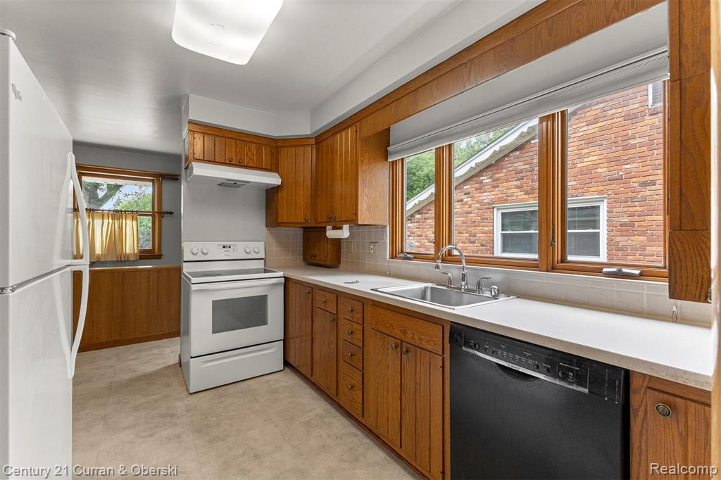 6200 Burger Street, Dearborn Heights, MI 48127 — Photo 10