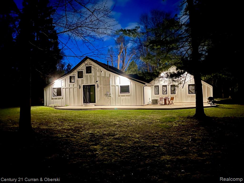 4421 W MAPLE Road, Bloomfield Hills, MI 48301 — Photo 41