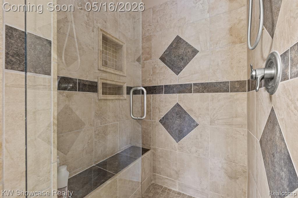 3348 Kingsway Drive, Highland, MI 48356 — Photo 36