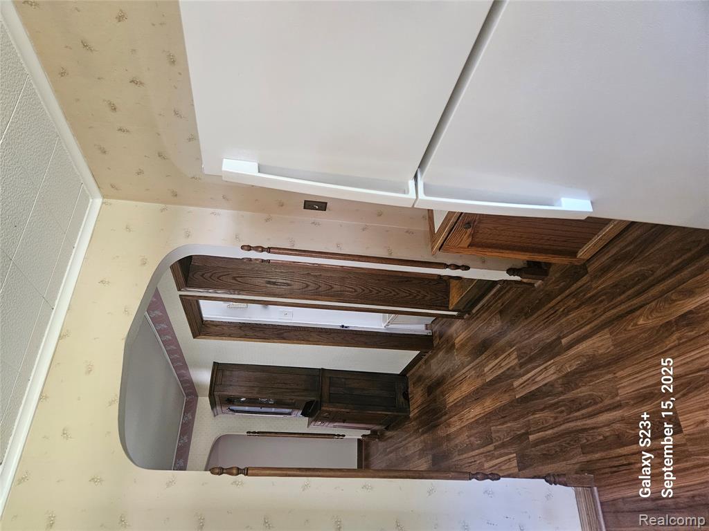 624 Hickory Street, Fenton, MI 48430 — Photo 16