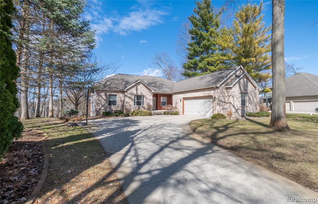 4204 Pavilion Court, Fenton, MI 48430 — Photo 37