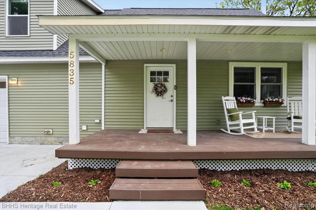 5835 Warner Road, Fowlerville, MI 48836 — Photo 4
