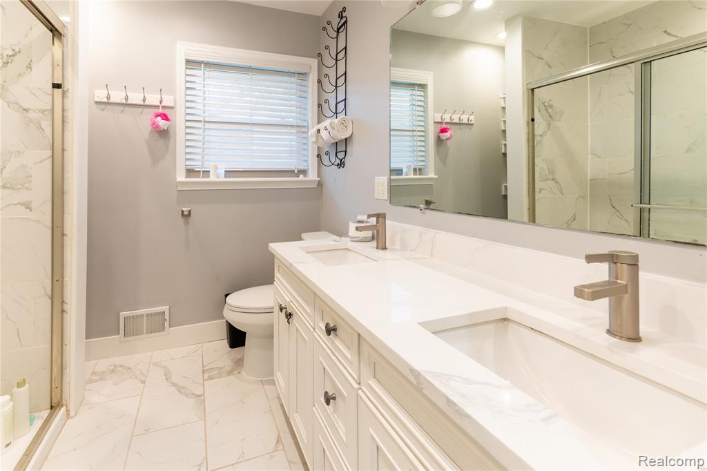 6655 Norton Drive, Troy, MI 48085 — Photo 8