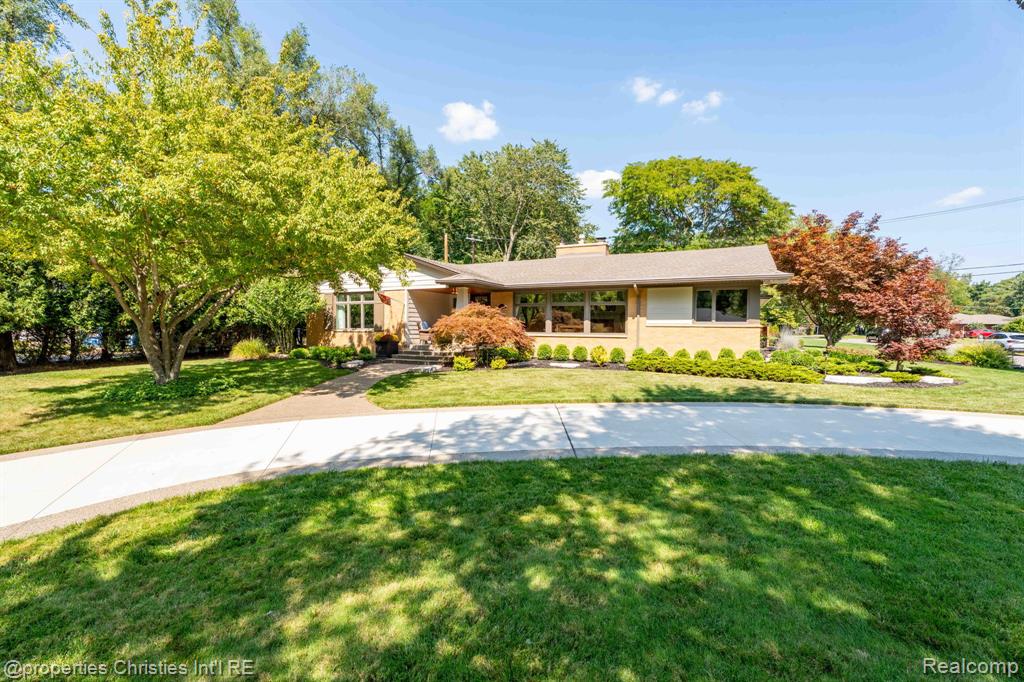 19418 Warwick Street, Beverly Hills, MI 48025 — Photo 80