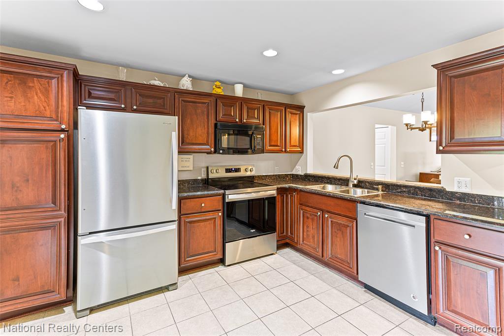 49277 Silver Birch Circle, Shelby Twp, MI 48315 — Photo 13