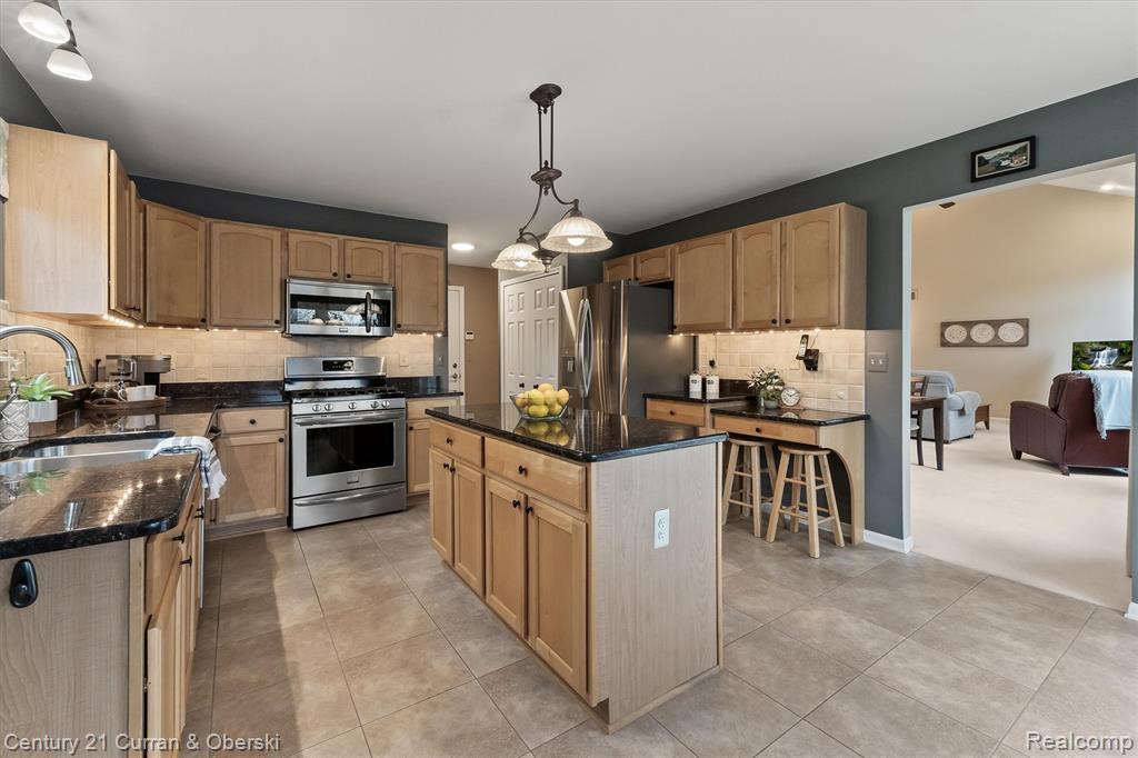 781 Pheasant Run West Drive, Wixom, MI 48393 — Photo 17