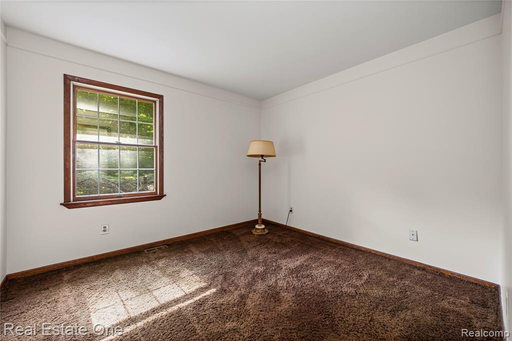 17240 Garvey, Chelsea, MI 48118 — Photo 10