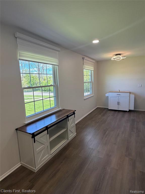 204 Princeton Drive, South Lyon, MI 48178 — Photo 8