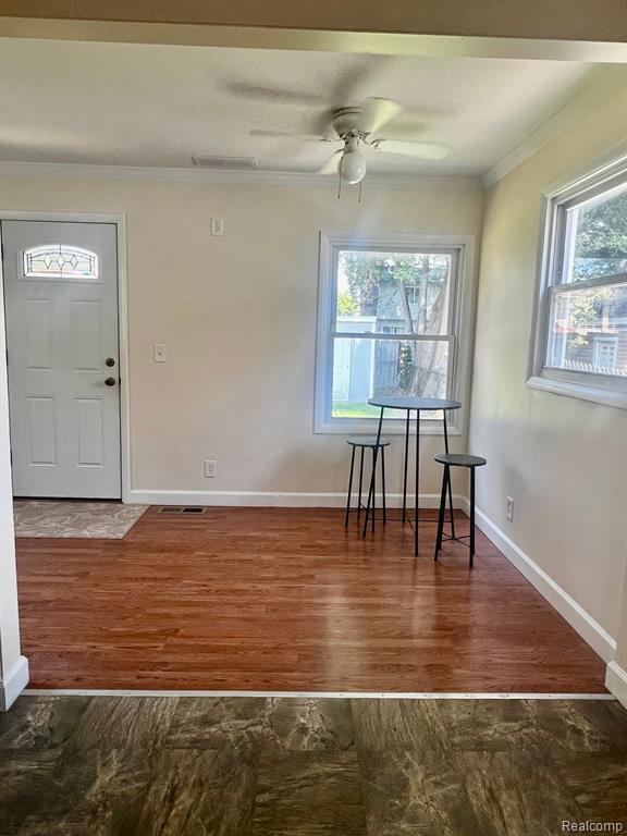 957 E MEYERS Avenue, Hazel Park, MI 48030 — Photo 13