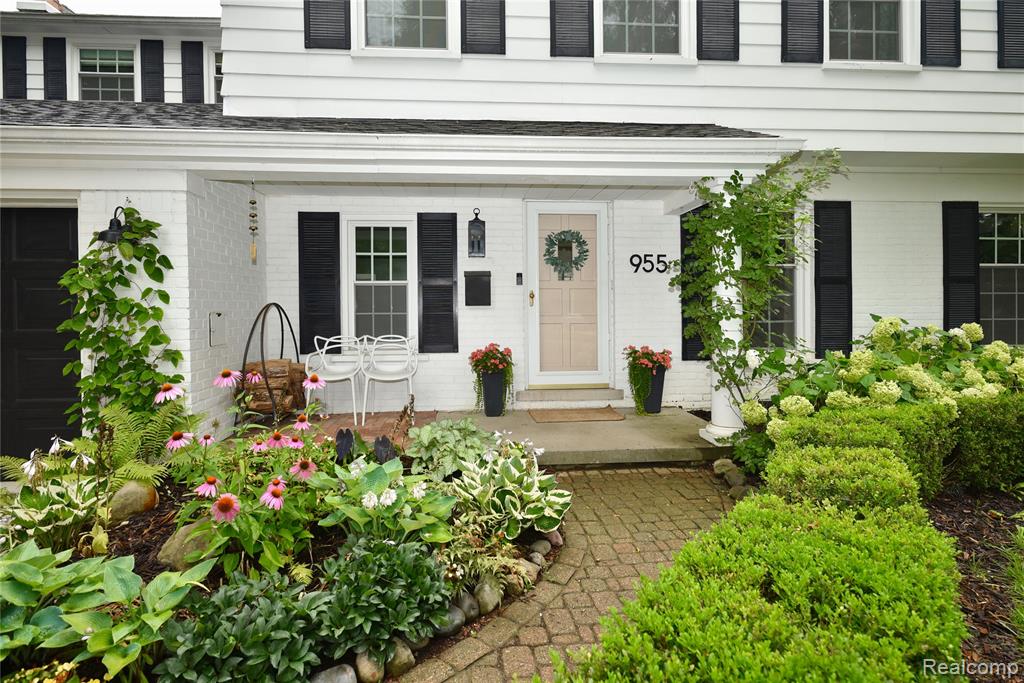 955 Wakefield Street, Birmingham, MI 48009 — Photo 2