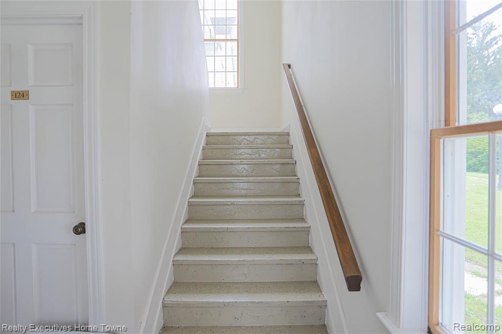 9334 River Road, Algonac, MI, 48001