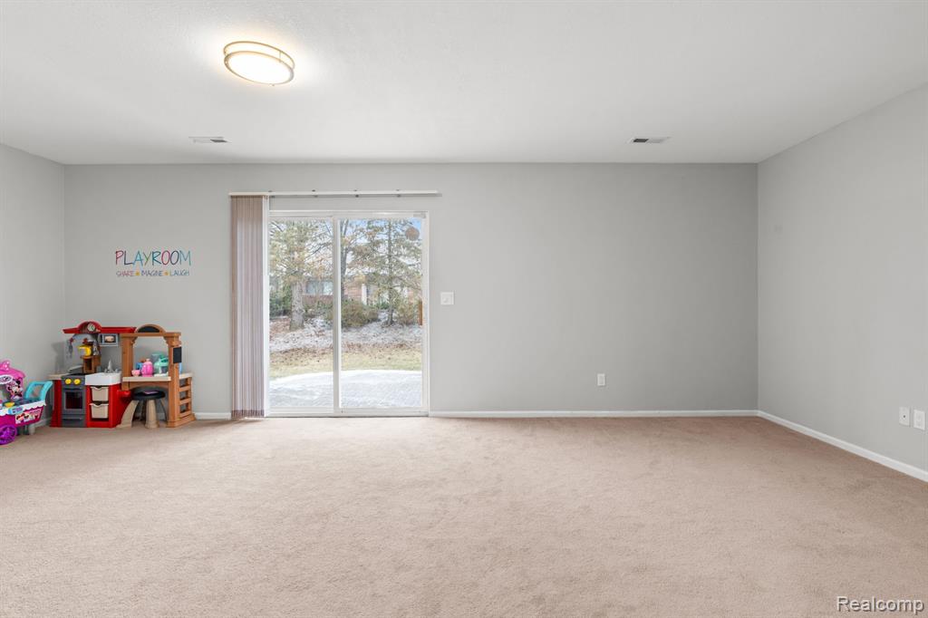 41306 WESTFIELD Circle, Canton, MI 48188 — Photo 19