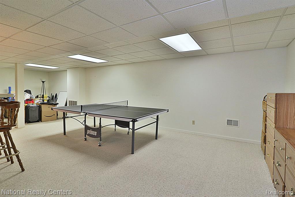 6400 PINECREST, West Bloomfield, MI — Photo 33