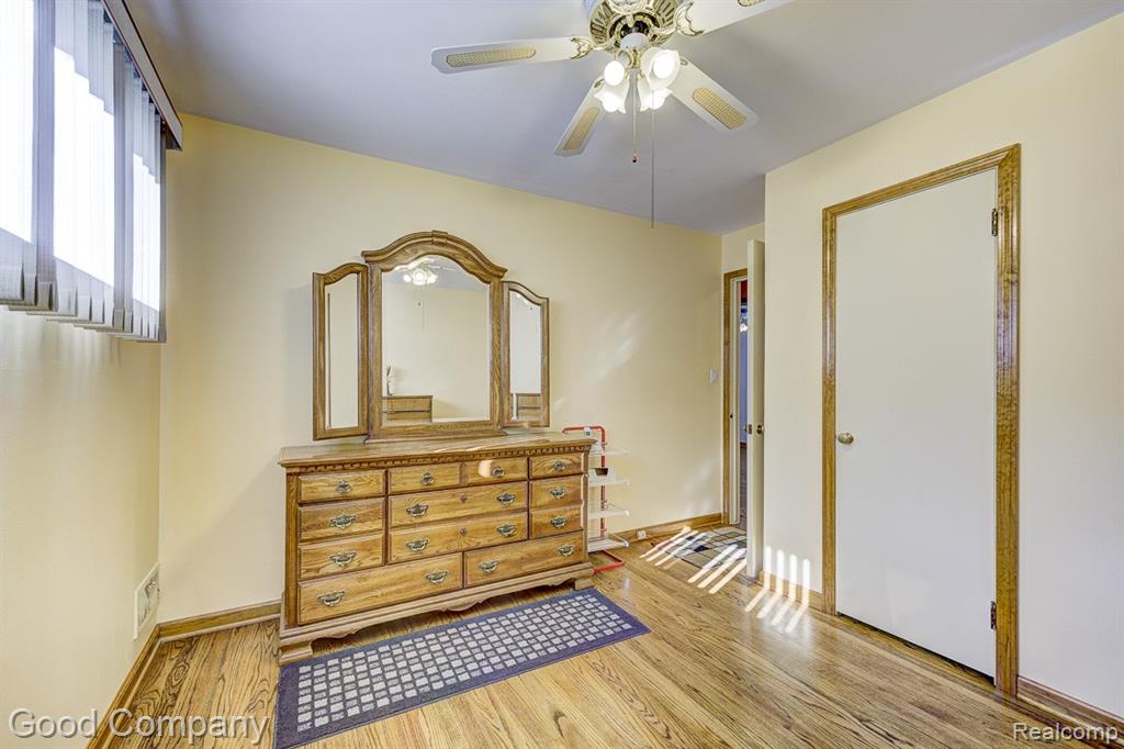 6430 Mayfair Street, Taylor, MI 48180 — Photo 19