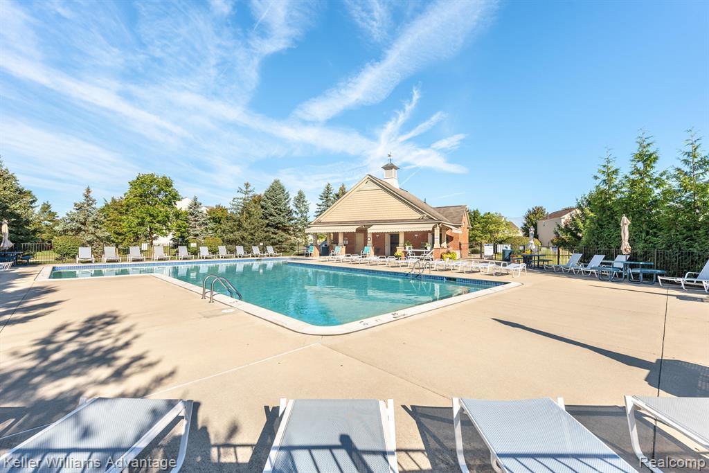 7501 Carlton Drive, Ypsilanti, MI 48197 — Photo 40