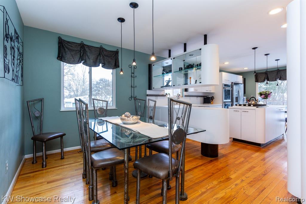 7339 ELLINGROVE Drive, White Lake, MI 48383 — Photo 12
