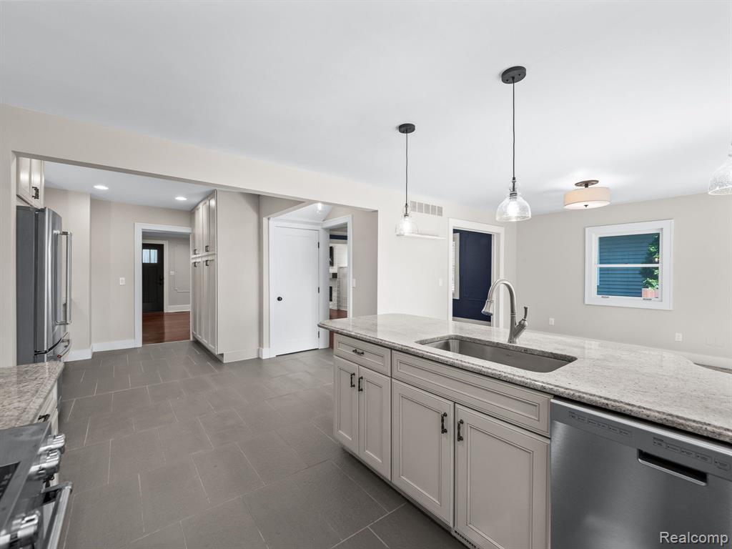 416 WESLEY Street, Rochester, MI 48307 — Photo 30