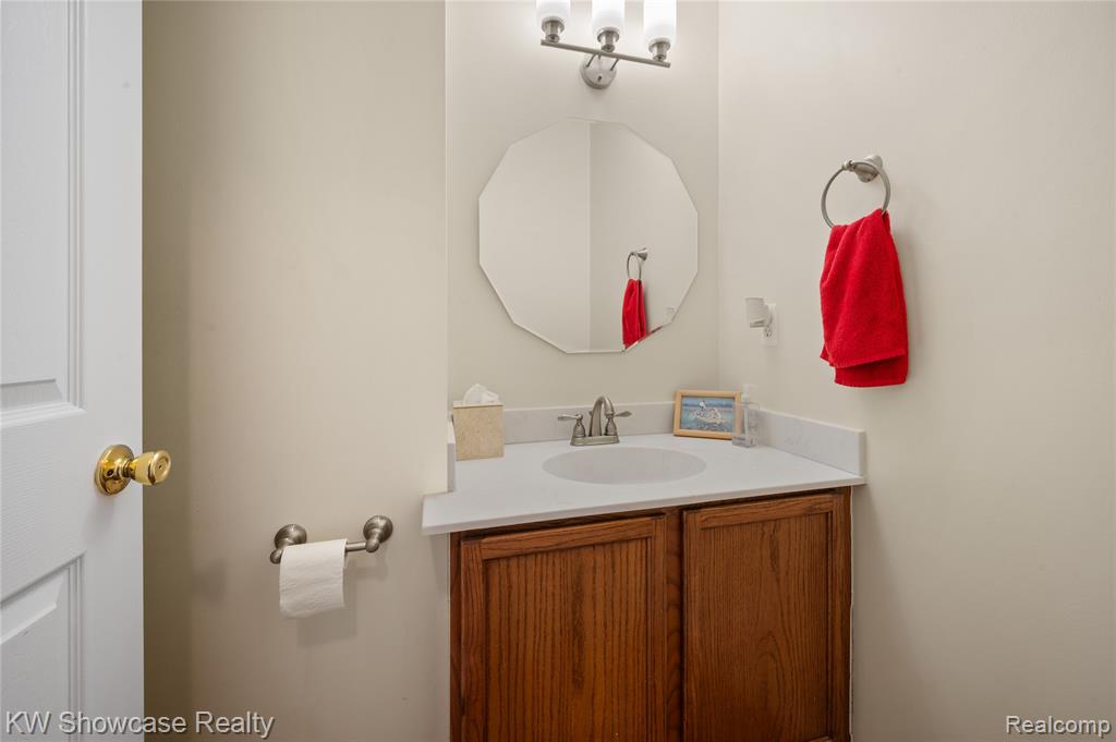 58767 Hunters Court, South Lyon, MI 48178 — Photo 30