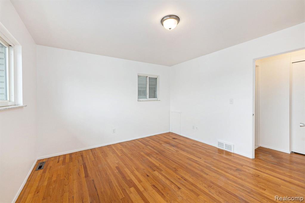 4830 BRIARWOOD Avenue, Royal Oak, MI 48073 — Photo 17