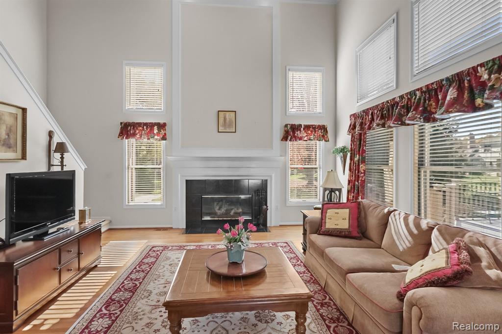 6573 Tree Knoll Drive, Troy, MI 48098 — Photo 10