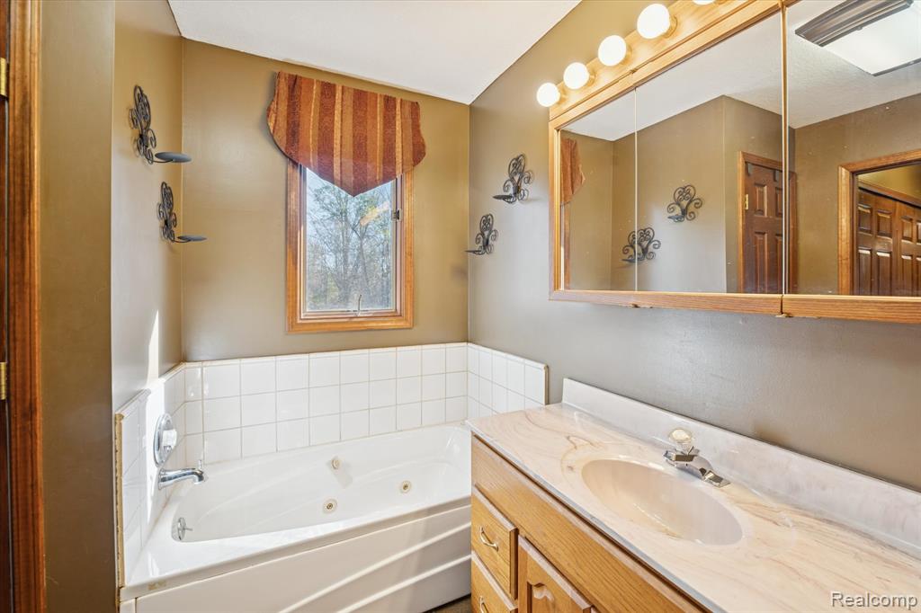 4842 Preston Road, Howell, MI 48855 — Photo 24