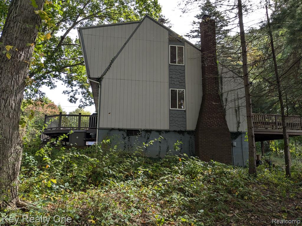 150 PORTER Lane, Leonard, MI 48367 — Photo 67