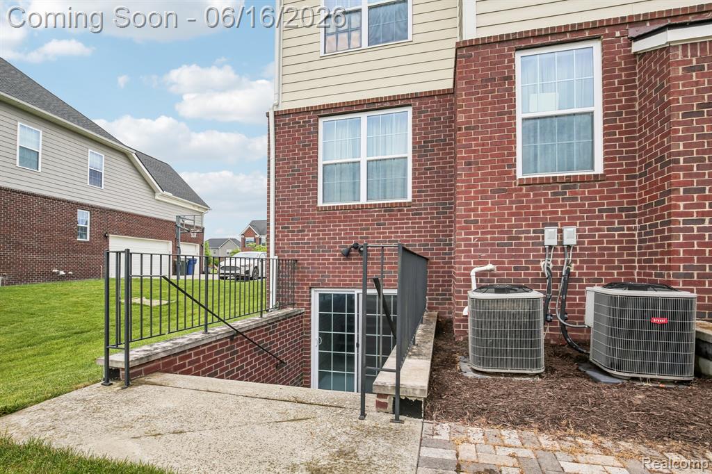 51110 Gulfstream Park Drive, Canton, MI 48188 — Photo 54
