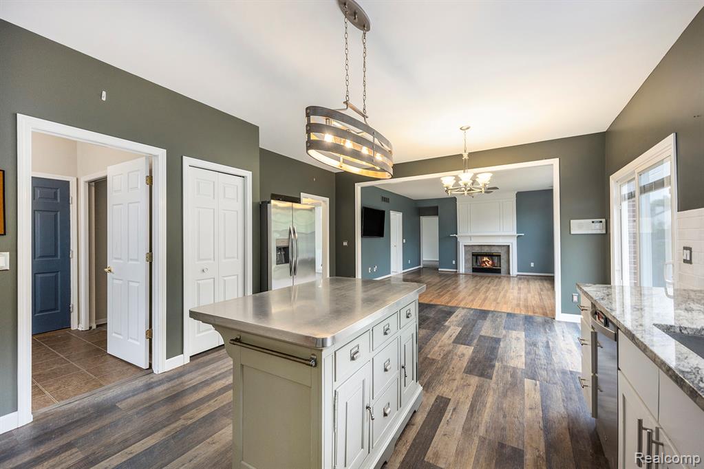 49620 Dunhill Drive, Macomb, MI 48044 — Photo 12
