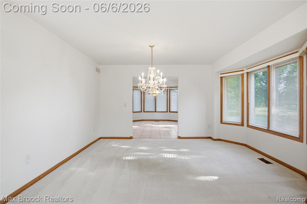 46547 Glen Eagle Drive, Utica, MI 48315 — Photo 12