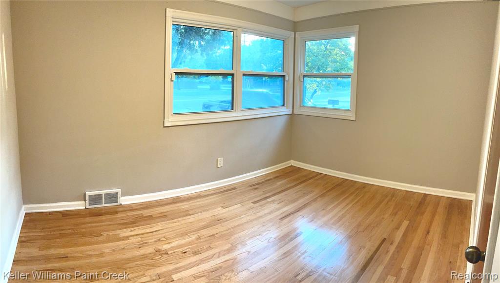 925 E Fourteen Mile Road, Clawson, MI — Photo 13