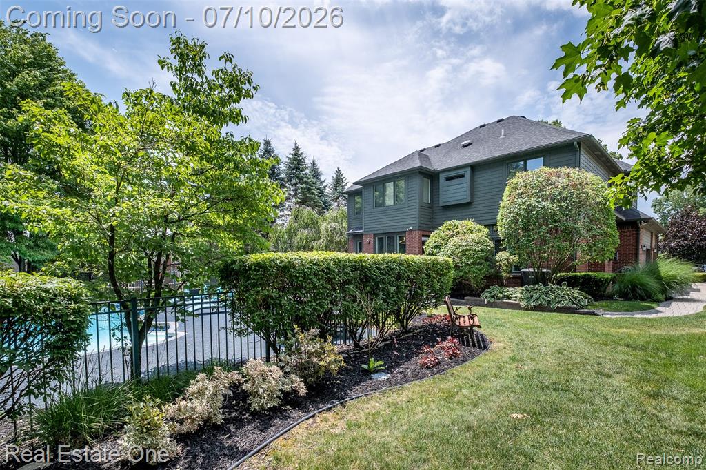 4488 Philip, Commerce Twp, MI 48382 — Photo 64